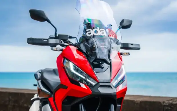 Louez le scooter Honda ADV750 à La Réunion