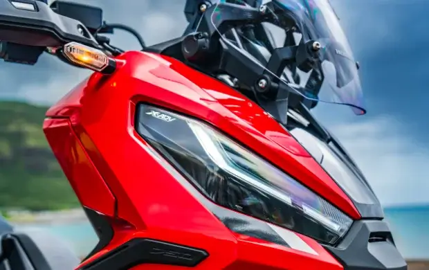 Louez le scooter Honda ADV750 à La Réunion